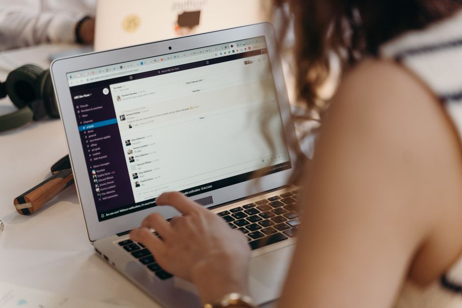 AI for Meeting Follow-Ups: Draft Emails in Seconds