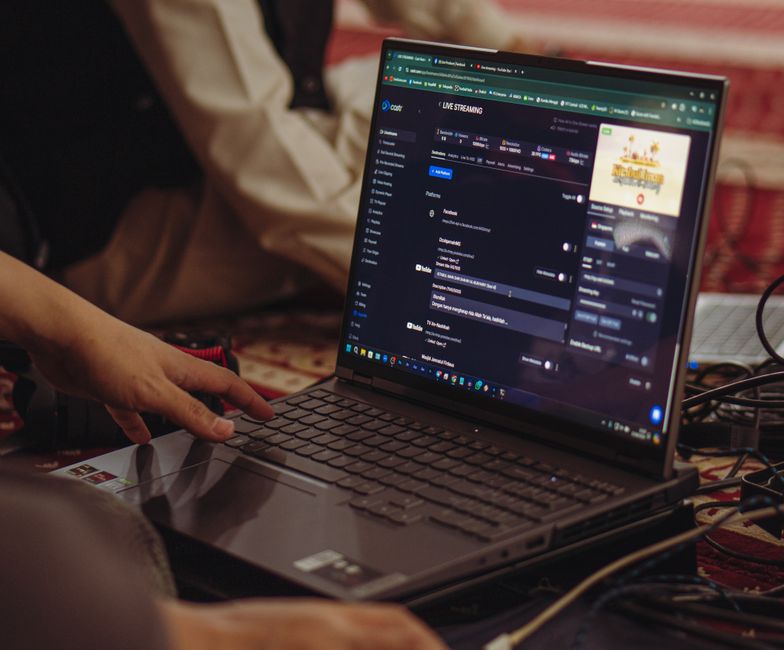 Streaming LLM Responses: A Design Pattern Guide